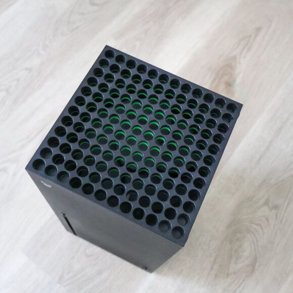 Microsoft Xbox Series X 1TB Console with Wireless Controller, Case, Headset - Picture 9 of 14